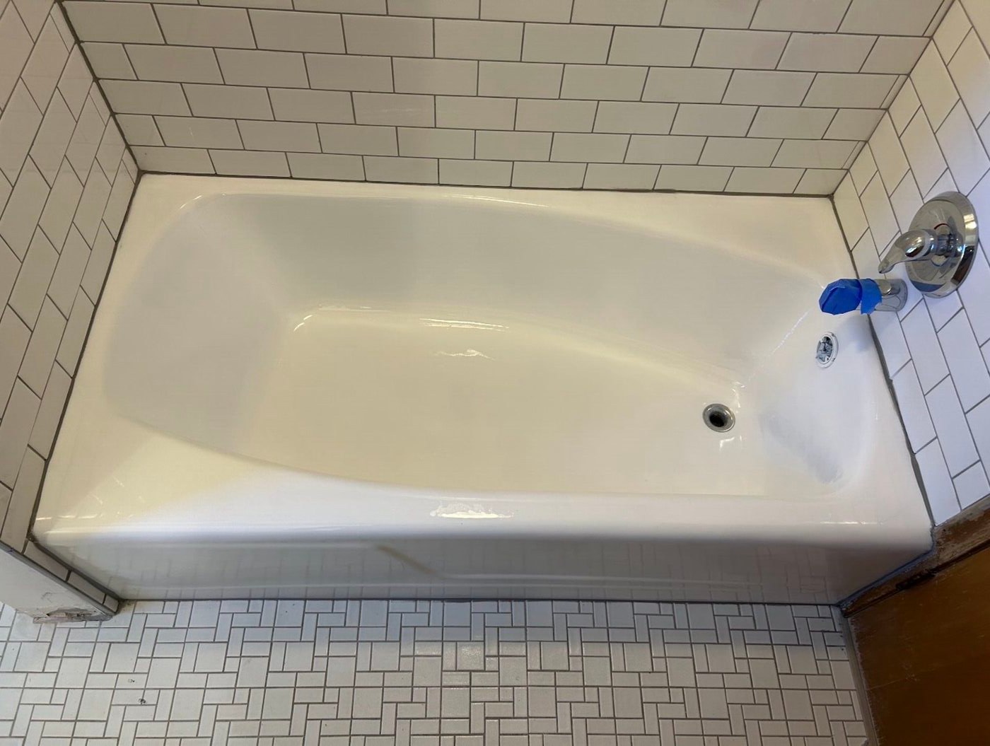 Standard Bathtub Refinishing